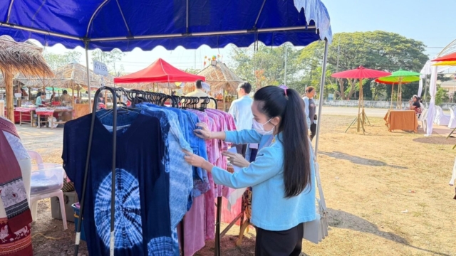 LINE_ALBUM_เปิดกาดโก๊งโก้ง_250117_45