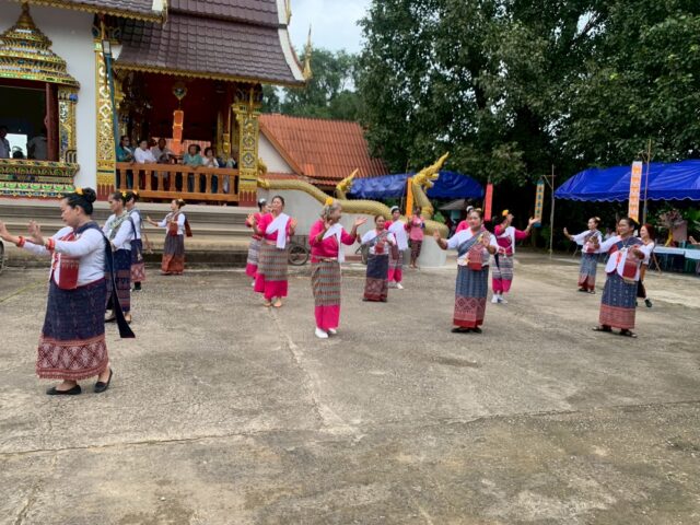 LINE_ALBUM_ก๋วยสลากวัดบ้านดง+วัดท่าสี_250908_25
