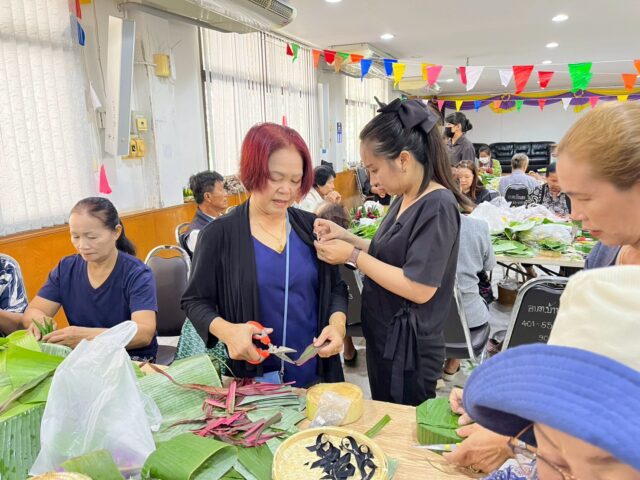 LINE_ALBUM_2568-10-29 กิจกรรมทำกระทง_251030_71