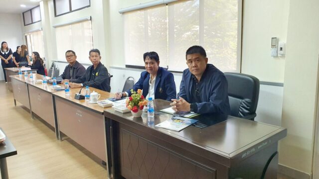 LINE_ALBUM_ประชุมสมานฉันท์_251209_11