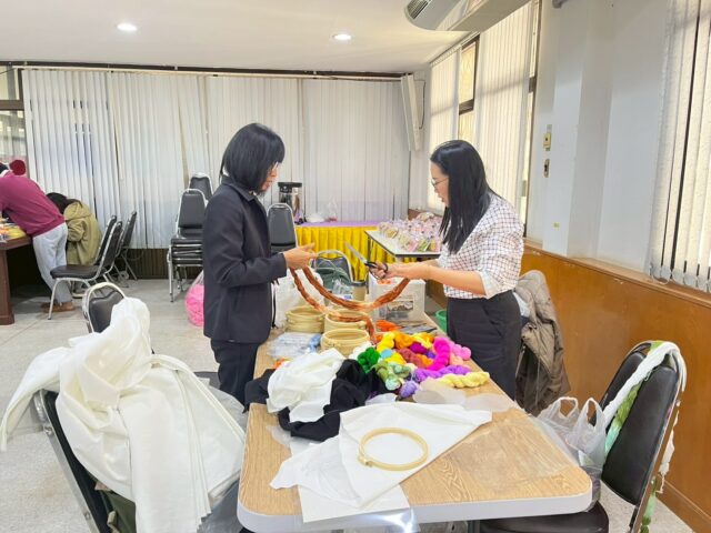 LINE_ALBUM_2568-12-28 ปักผ้า_251230_10