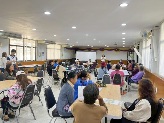 LINE_ALBUM_2568-12-28 ปักผ้า_251230_13