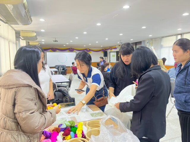 LINE_ALBUM_2568-12-28 ปักผ้า_251230_2