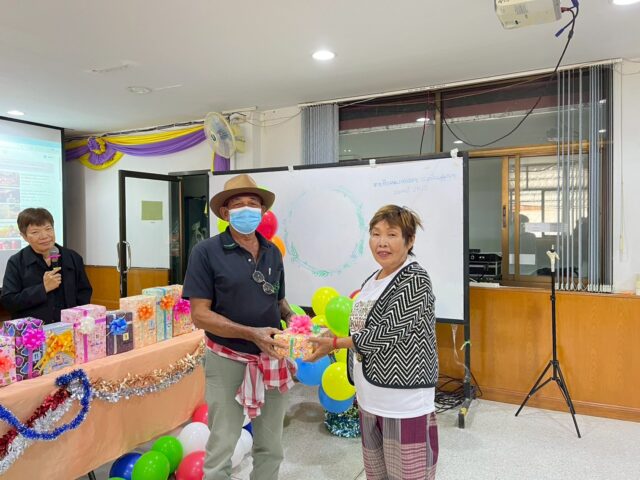 LINE_ALBUM_2569-01-14 กิจกรรมแลกของขวัญ_260115_127