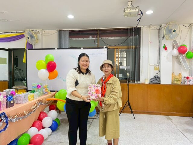 LINE_ALBUM_2569-01-14 กิจกรรมแลกของขวัญ_260115_78