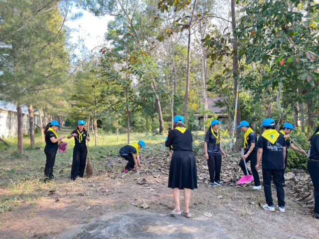 LINE_ALBUM_2569-01-16 จิตอาสาวันครู_260116_70