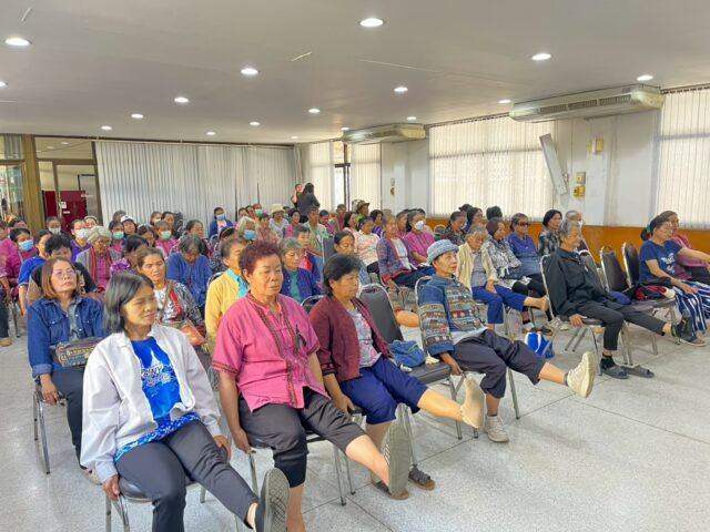 LINE_ALBUM_2569-02-12 กิจกรรมส่งเสริมสุขภาพพอกเข่า_260213_36