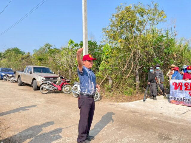 LINE_ALBUM_2569-03-12 ทำแนวกันไฟม.2_260312_14