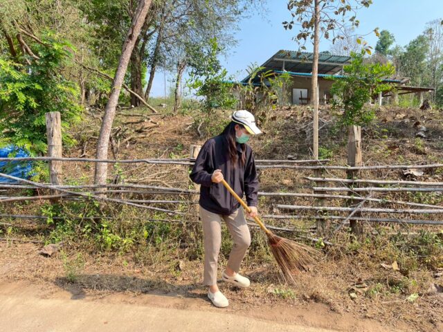 LINE_ALBUM_2569-03-12 ทำแนวกันไฟม.2_260312_30