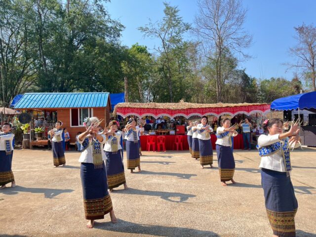 LINE_ALBUM_2569-03-18 ยกฉัตรยอดพระธาตุ ณ ที่พักสงฆ์บ้าน_260318_1