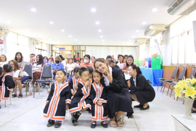 LINE_ALBUM_งานประชุมผู้ปกครอง ปฐมนิเทศ 27369_260327_112