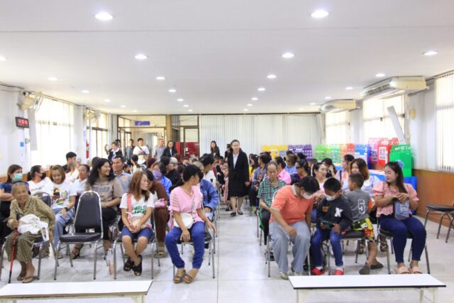 LINE_ALBUM_งานประชุมผู้ปกครอง ปฐมนิเทศ 27369_260327_157