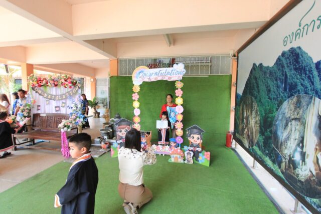 LINE_ALBUM_งานประชุมผู้ปกครอง ปฐมนิเทศ 27369_260327_57