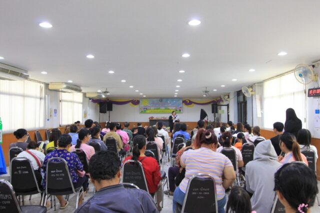 LINE_ALBUM_งานประชุมผู้ปกครอง ปฐมนิเทศ 27369_260327_69