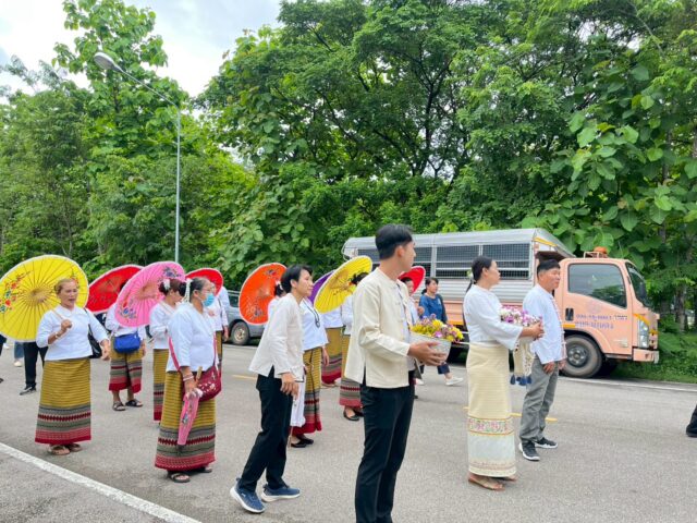 LINE_ALBUM_2569-06-11 จัดขบวนแห่สักการบูชาศาลหลักเมือง_260611_13