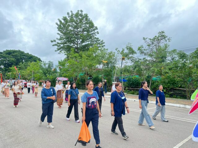 LINE_ALBUM_2569-06-11 จัดขบวนแห่สักการบูชาศาลหลักเมือง_260611_97
